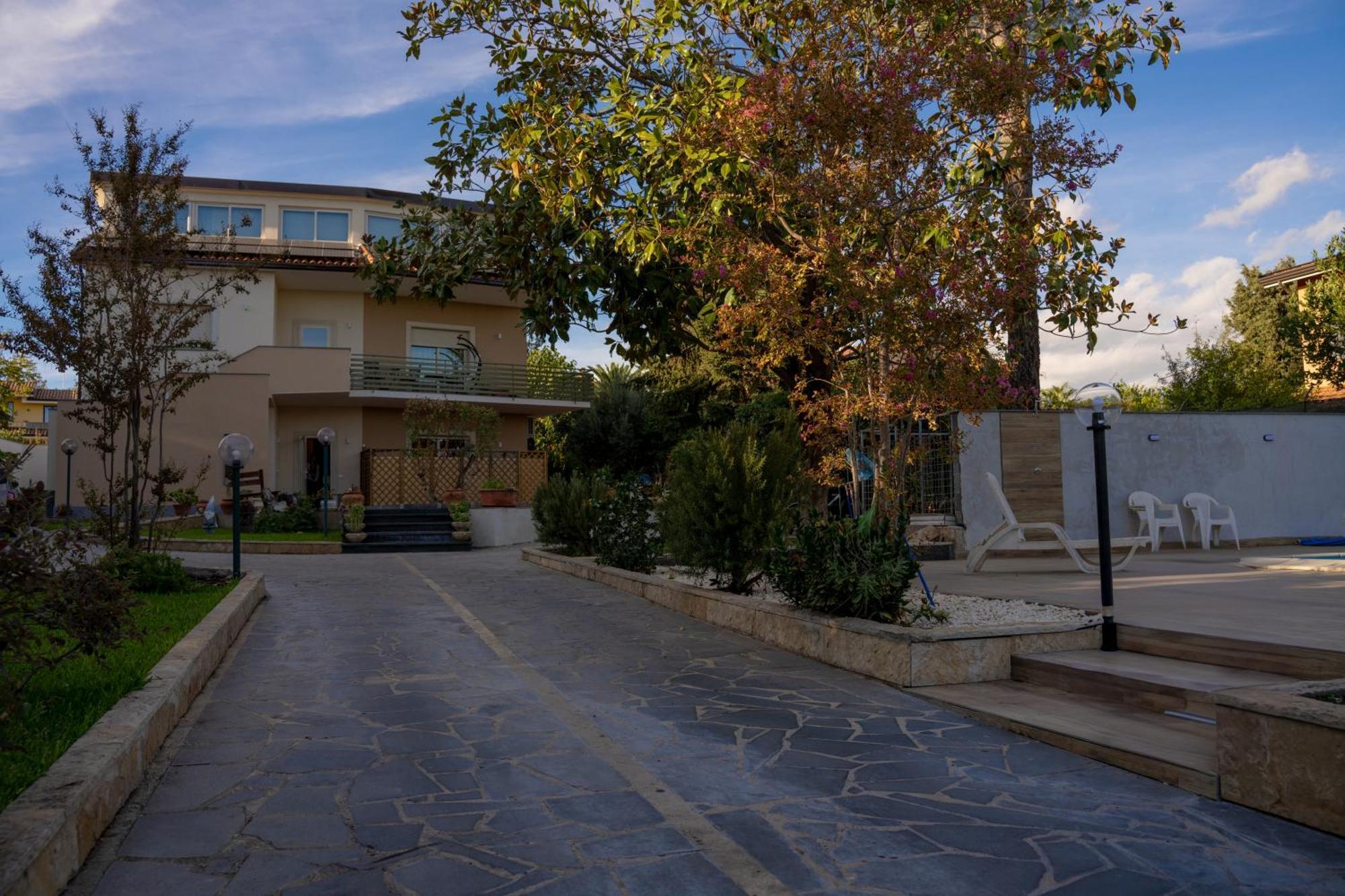 Casa Vacanze Le Pernici Nicolosi Exterior foto